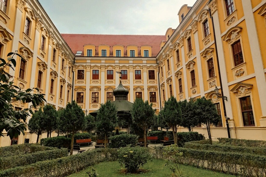Wroclaw detallado guia de wroclaw Breslavia español patio de la universidad